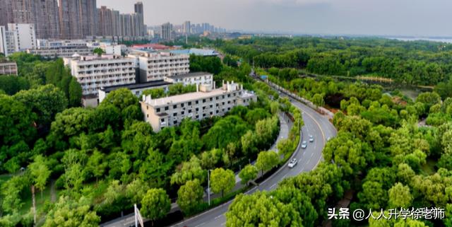 武汉理工大学在2022年全国排名(山西最烂大学)