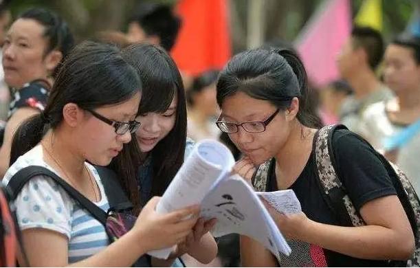 中国十大名牌大学排名对比(在中国十大最好的名校)