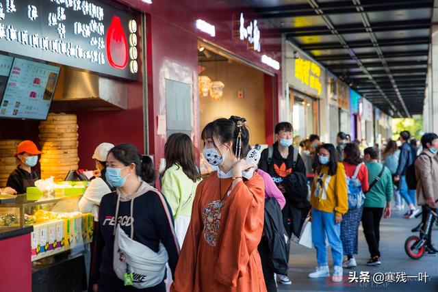 杭州有名的小吃街在哪(杭州特产小吃可带走)