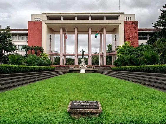 菲律宾理工大学qs排名(菲律宾最好的八所大学)