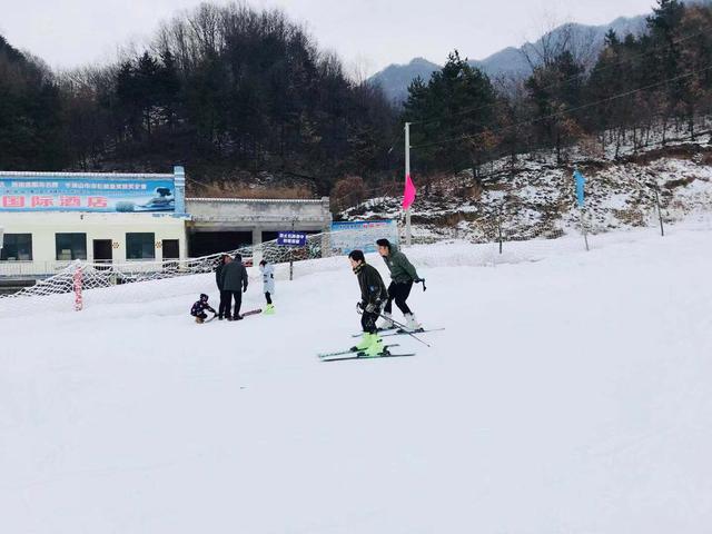 河南滑雪场推荐(郑州滑雪场多少钱)