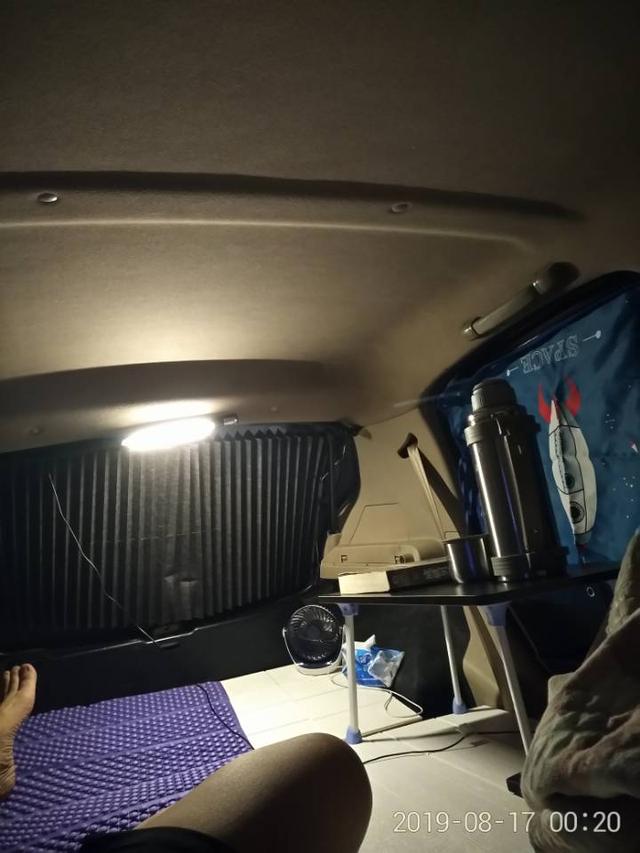 小折叠床能放轿车里吗(折叠床成人家用)