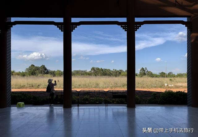 苹果相册里照片上下都是黑色(苹果相片改文件格式)