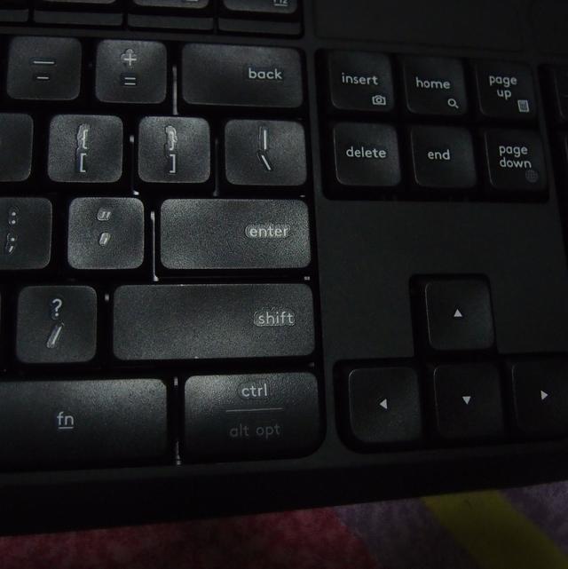 logitech无线键盘连接电脑步骤(无线键盘如何连接电脑)