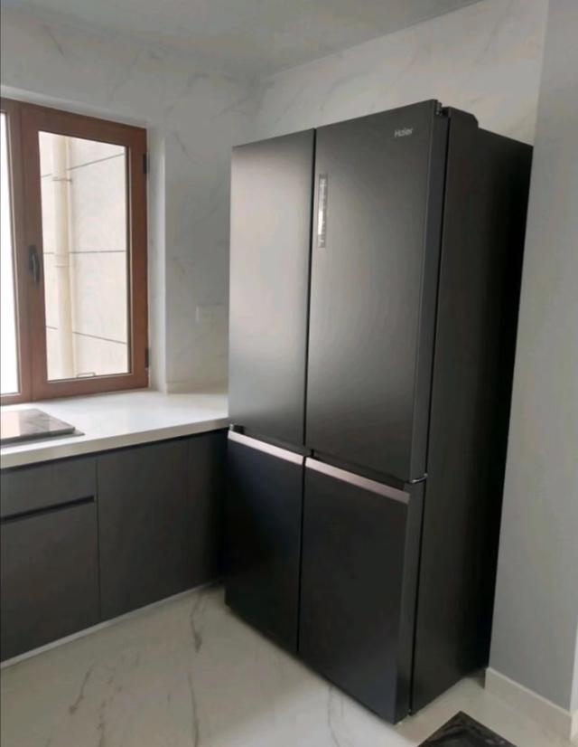 三开门冰箱尺寸规格有多宽(最小冰箱尺寸50x50)